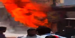 रुड़की: शास्त्री नगर में डेरी में भीषण आग, लाखों का नुकसान